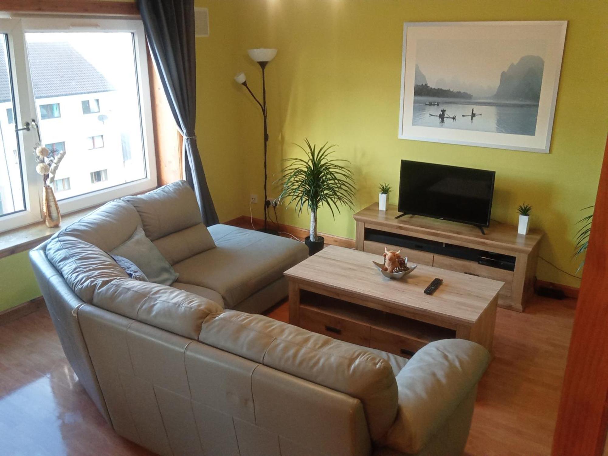 Family Friendly Apartment Fort William Bagian luar foto