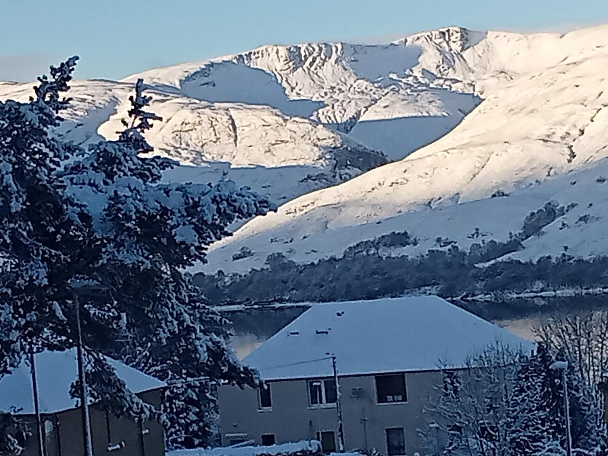 Family Friendly Apartment Fort William Bagian luar foto